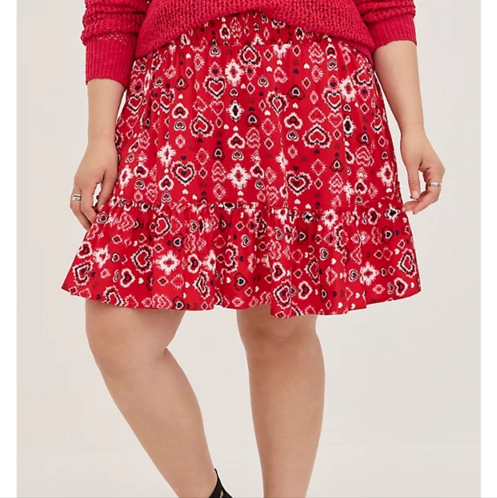 Torrid Red Heart Smocked Skirt Size 2 NWT